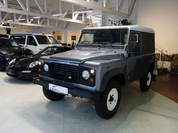 Land Rover Defender 90 2.2 90 kW image number 4