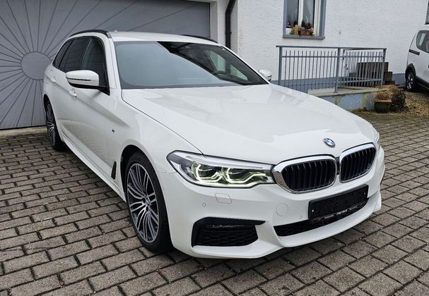 BMW 530d Touring xDrive 195 kW image number 2