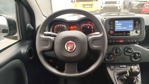 Car image 12