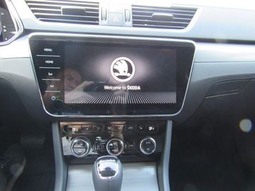 Car image 21