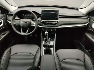 Car image 12