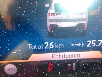 Car image 37