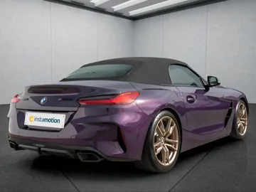 Car image 19