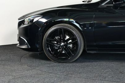 Car image 30
