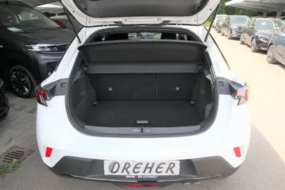 Car image 27