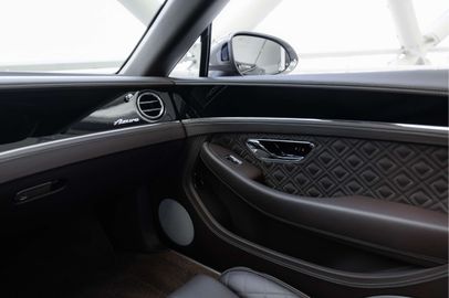 Car image 31