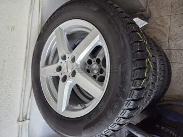 Car image 36
