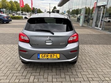 Car image 33