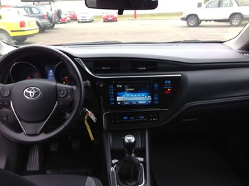 Car image 37