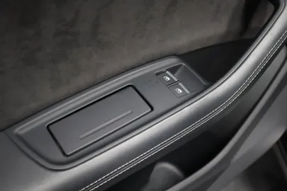 Car image 45