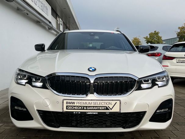 BMW 330 Touring e M Sport xDrive 215 kW image number 4