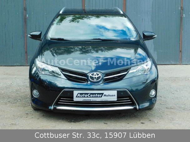 Toyota Auris Touring Sports Executive 91 kW image number 3