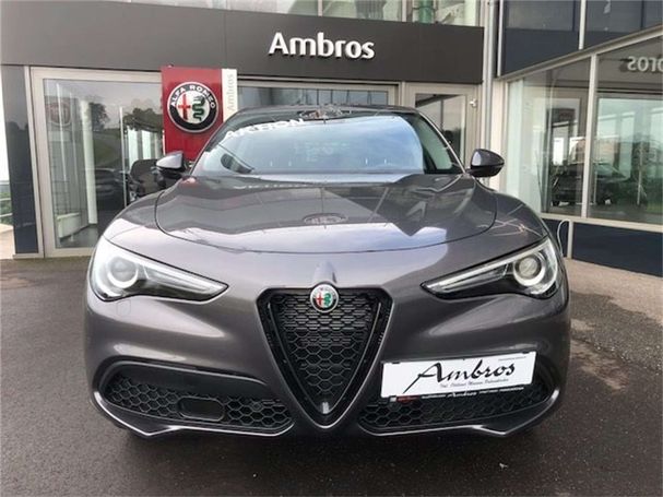 Alfa Romeo Stelvio 2.0 16V 147 kW image number 2