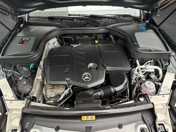 Mercedes-Benz GLC 300 de 225 kW image number 8