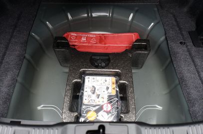 Car image 41