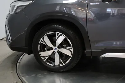 Car image 27
