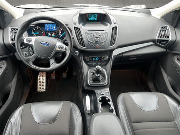 Car image 15