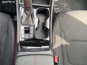 Car image 30