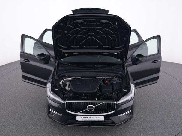 Volvo XC60 B4 Essential 145 kW image number 13