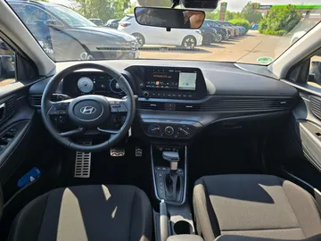 Car image 26