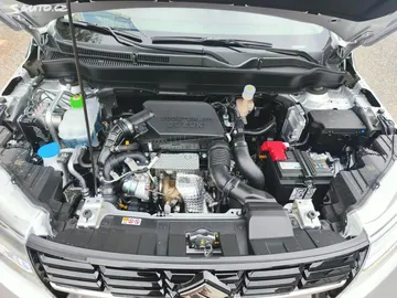 Car image 17