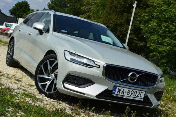 Volvo V60 T5 Momentum 187 kW image number 2