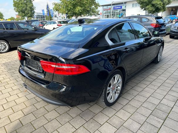 Jaguar XE 132 kW image number 8