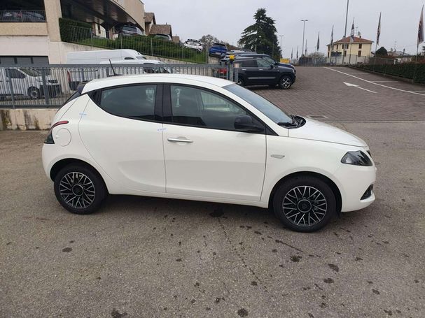 Lancia Ypsilon 51 kW image number 6