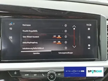 Car image 19