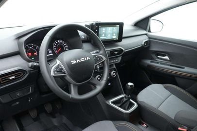 Car image 21