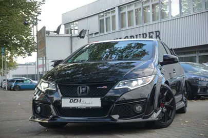 Car image 21