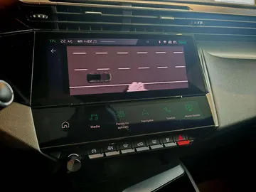 Car image 40