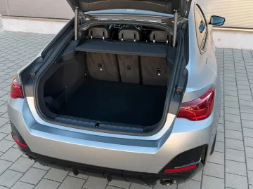 Car image 38