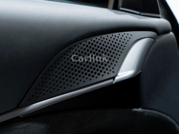Car image 32