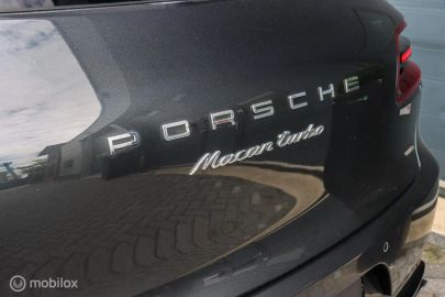 Car image 36