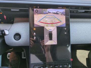 Car image 21