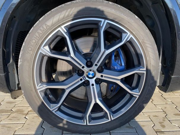 BMW X5 M50i xDrive 390 kW image number 15