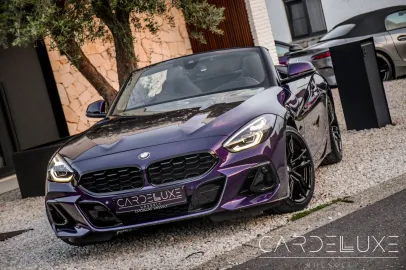 Car image 19