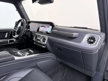 Car image 49