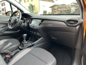 Car image 14