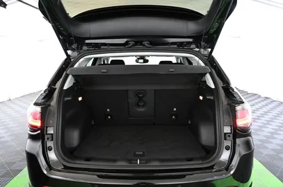Car image 36