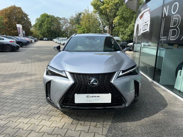 Lexus UX 135 kW image number 3