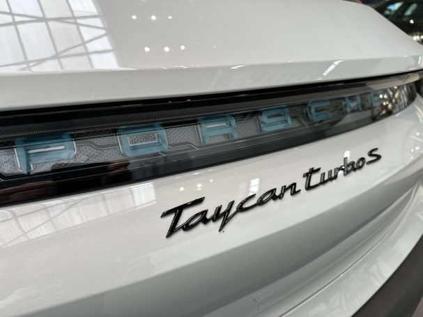 Porsche Taycan Turbo S Cross Turismo 560 kW image number 15