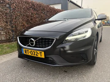 Car image 27