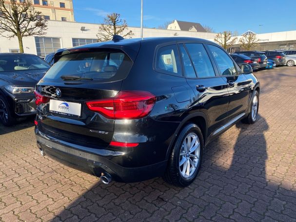 BMW X3 xDrive20d Advantage 140 kW image number 6