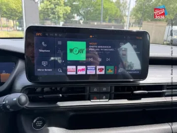 Car image 20