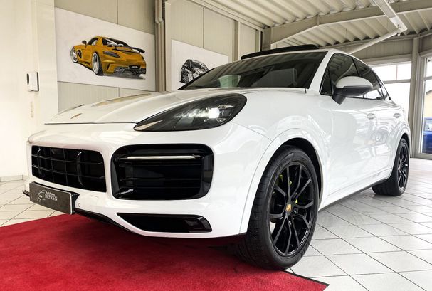 Porsche Cayenne GTS E-Hybrid 340 kW image number 1