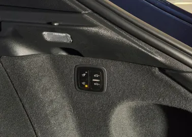 Car image 38