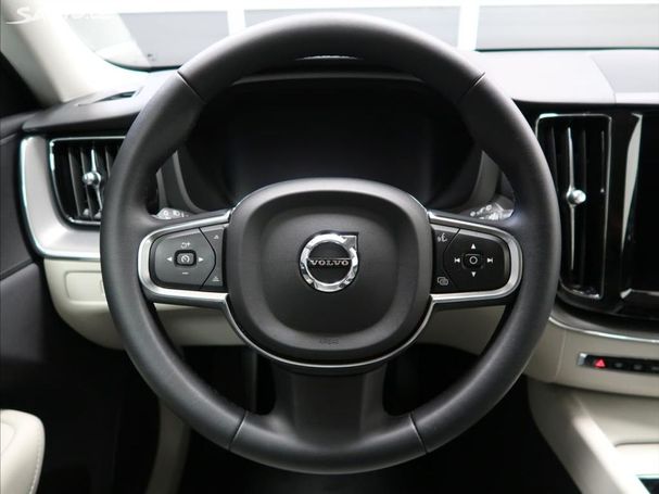 Volvo XC60 B4 Core 145 kW image number 15