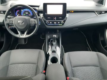 Car image 9